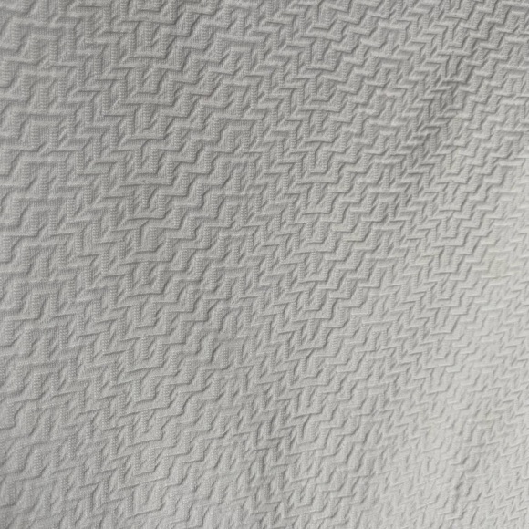 New Directions Textured White Blouse - Picture 6 of 8